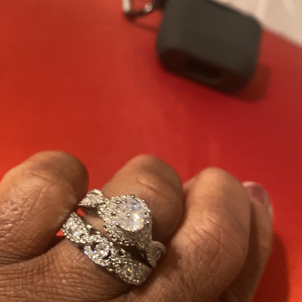 This Beautiful Two Piece Ring Set - image 7